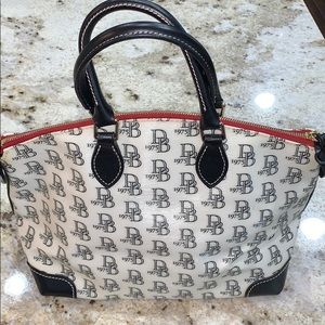 Dooney & Bourke purse